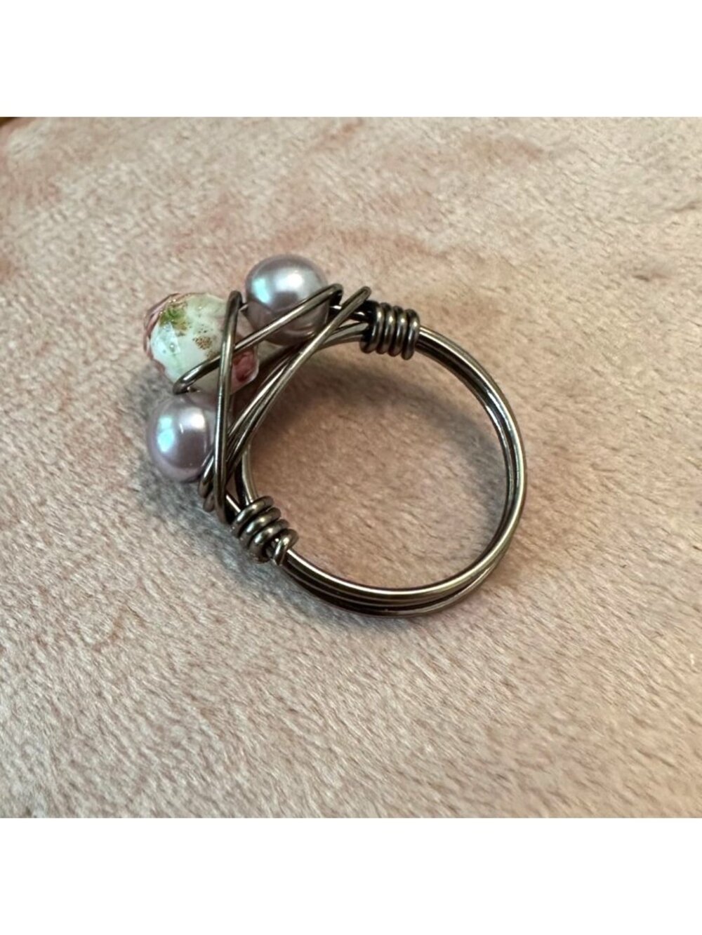 Handmade Wire Wrapped Ring Lampwork Bead & Purple Glass Pearls Gunmetal Sz 5 1/4 - Picture 5 of 10